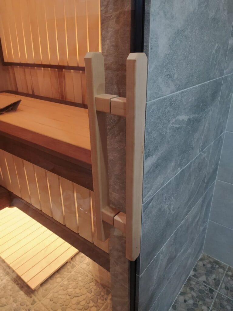 Дверь для сауны из стекла